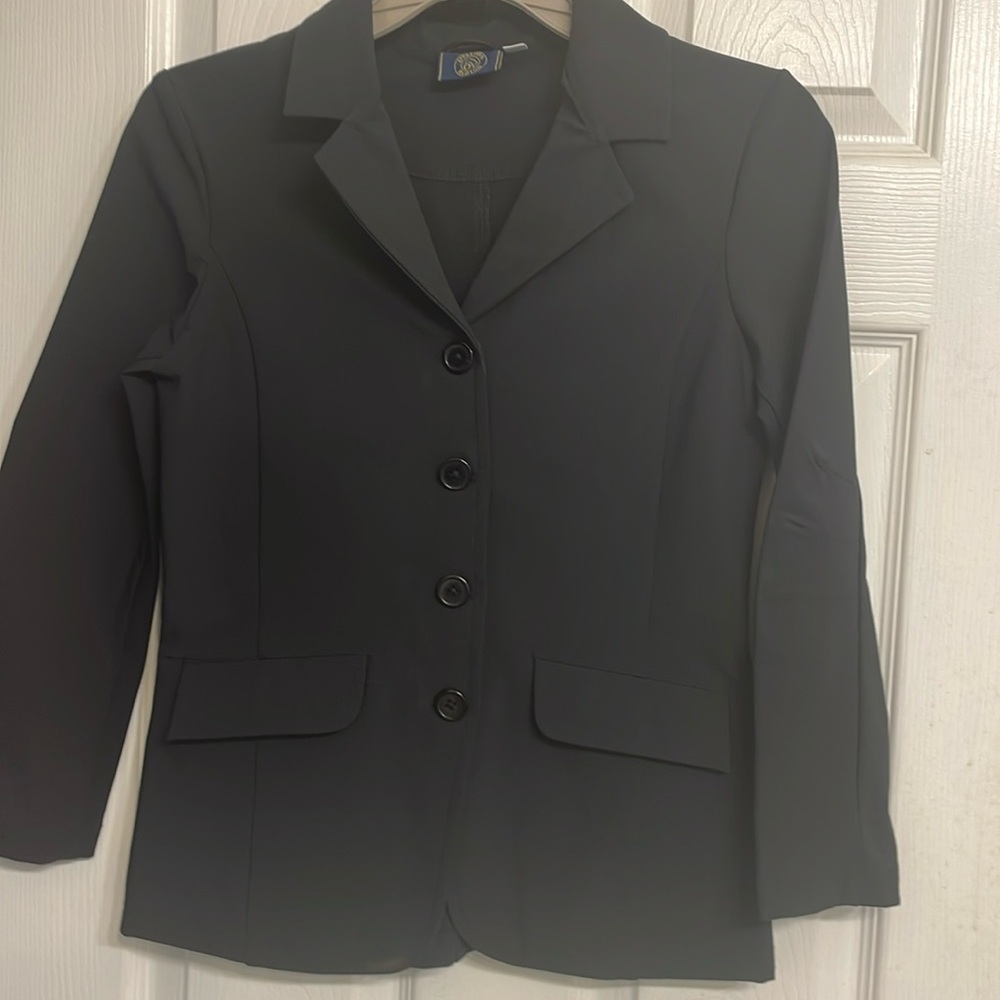 NWOT Girls black ovation 4 button show jacket